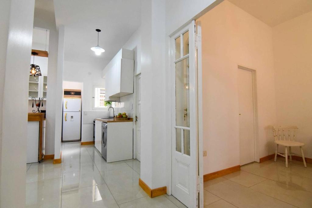 Dpto. En Recoleta: Calido, Proximo Y Confortable Buenos Aires Exterior foto